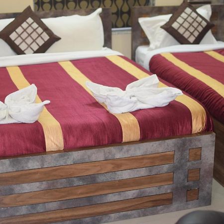 Recline Hotel And Restaurant Gauripur Luaran gambar