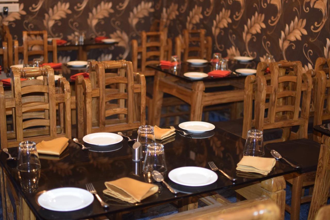 Recline Hotel And Restaurant Gauripur Luaran gambar